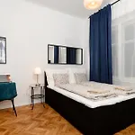 Boutique R611 * Budapest