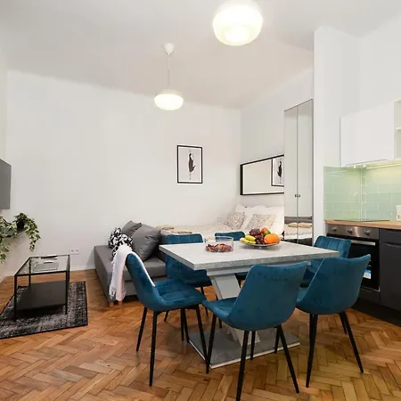 Apartament Boutique R611 *